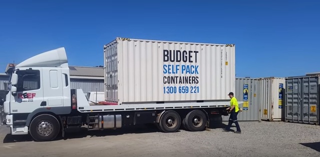 Aussie Gold Cheer and Dance use Budget Self Pack Containers as their preferred transport solution